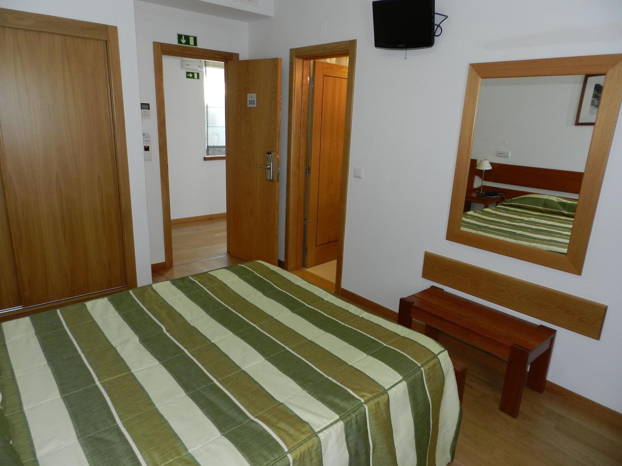 Hotel Albergaria Senhora Do Espinheiro Seia Bagian luar foto