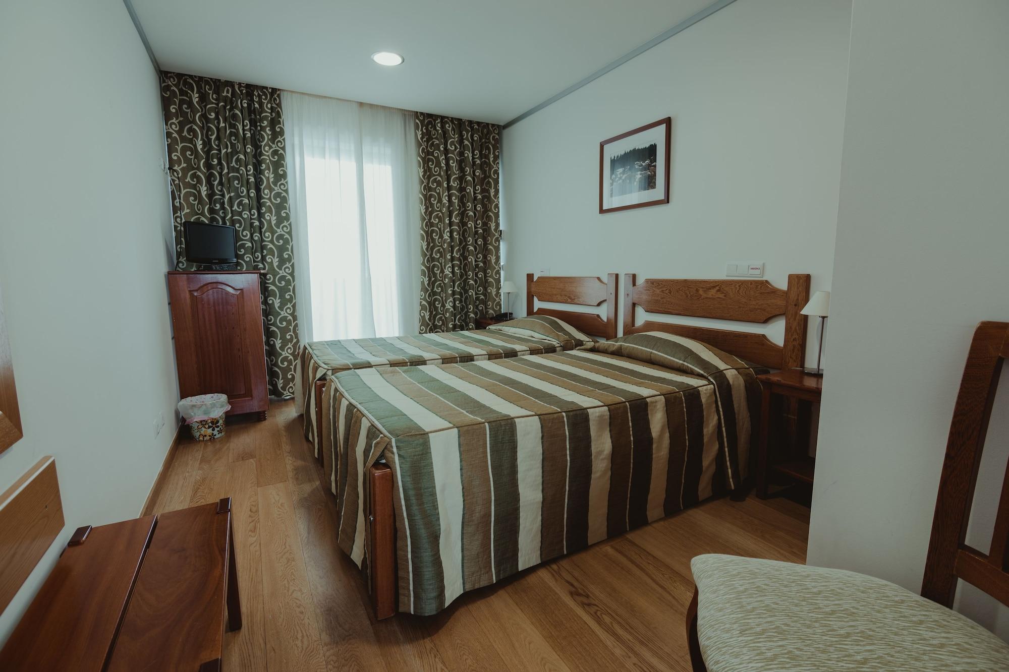 Hotel Albergaria Senhora Do Espinheiro Seia Bagian luar foto