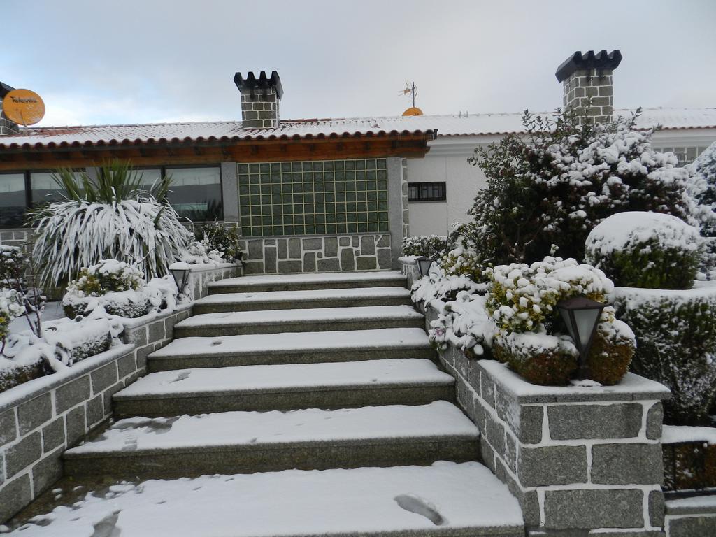 Hotel Albergaria Senhora Do Espinheiro Seia Bagian luar foto