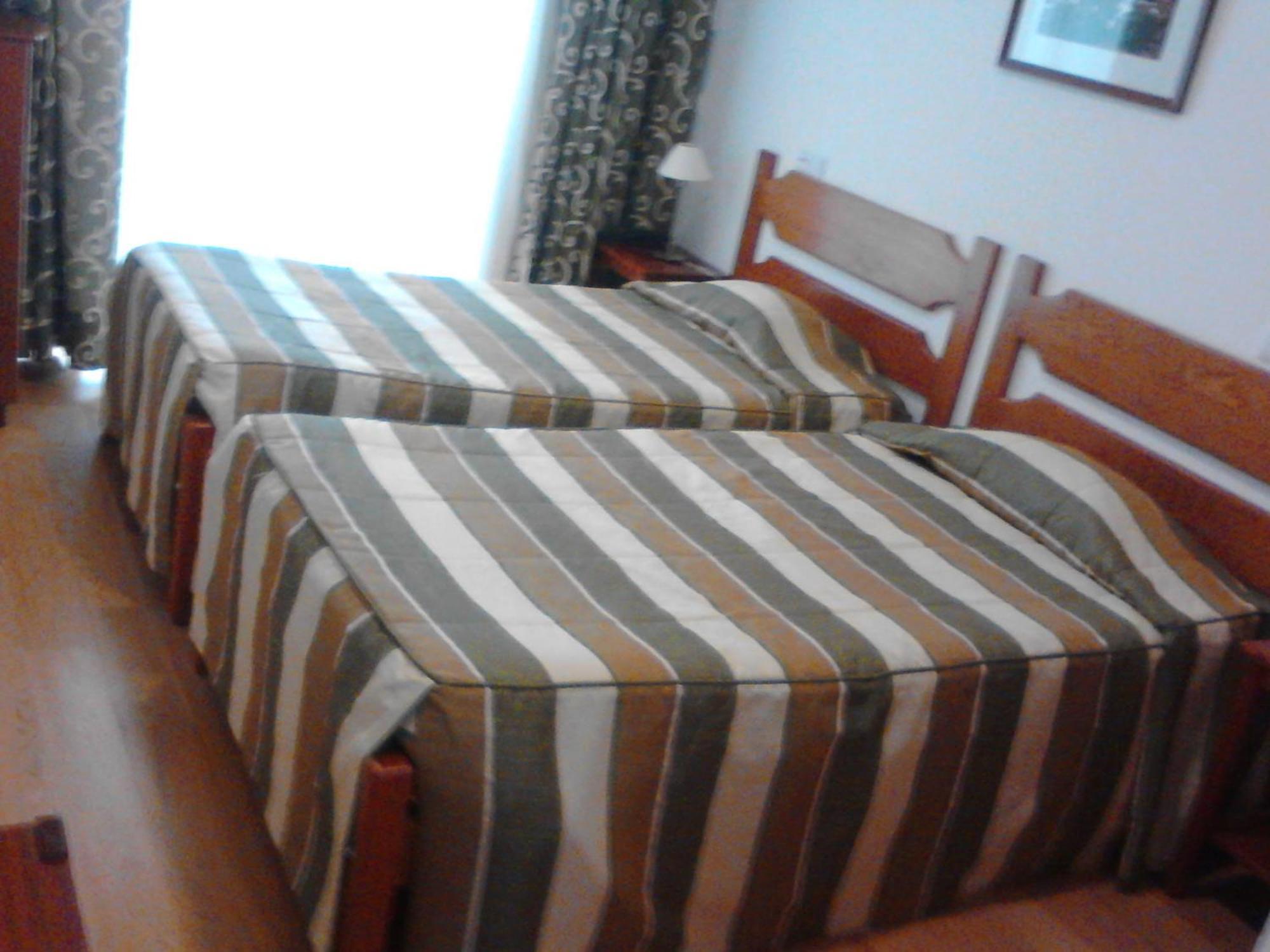 Hotel Albergaria Senhora Do Espinheiro Seia Ruang foto
