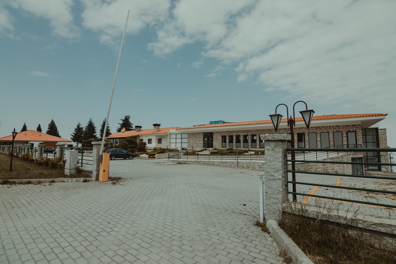 Hotel Albergaria Senhora Do Espinheiro Seia Bagian luar foto